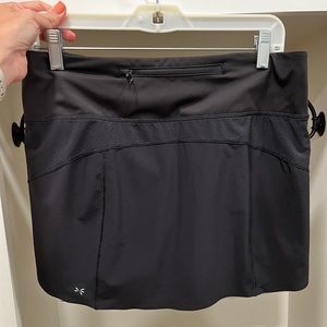Athleta Run With It Skort Size M